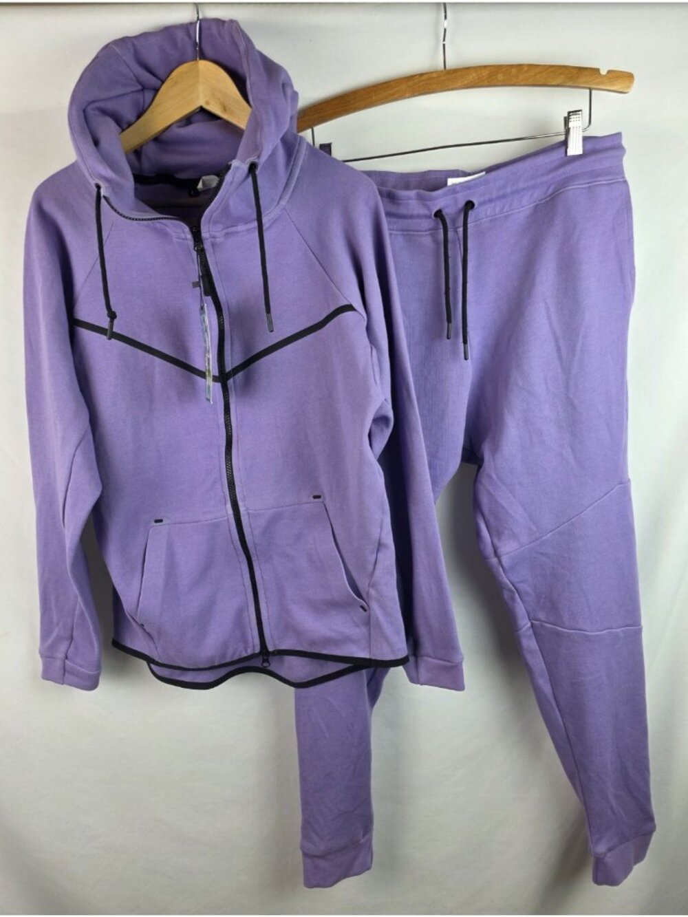 Sun Tees  Mens Hoodie & Jogger Pants Large Purple Jacket Sweatshirt Sweatsuit